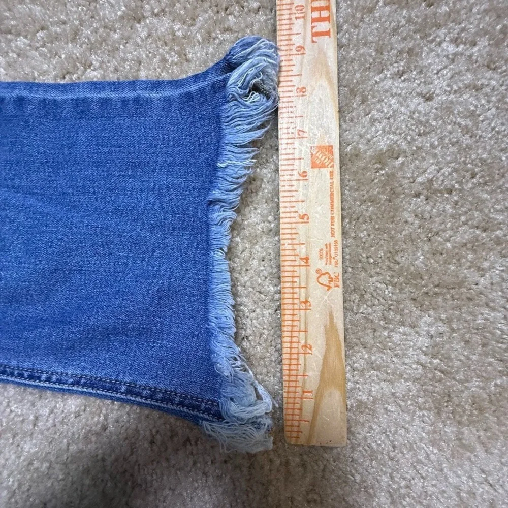 Altar'd State Jeans Womens 7 Blue Distressed Flare Raw Hem‎ High Rise Stretch